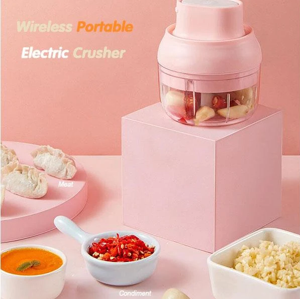 Garlic masher in the kitchen - ArtInk eXpress 